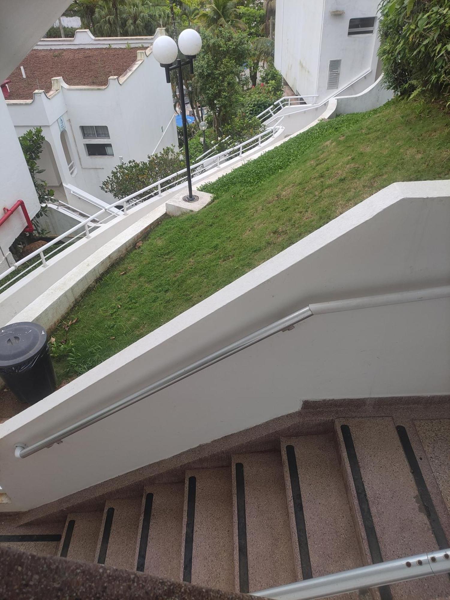 Uma Joia Pe Na Areia Nas Toninhas *